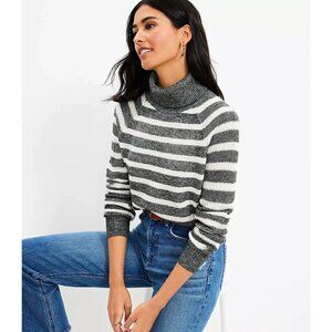 Loft Gray White Striped Stitchy Turtleneck Sweater Long sleeve Womens Size M